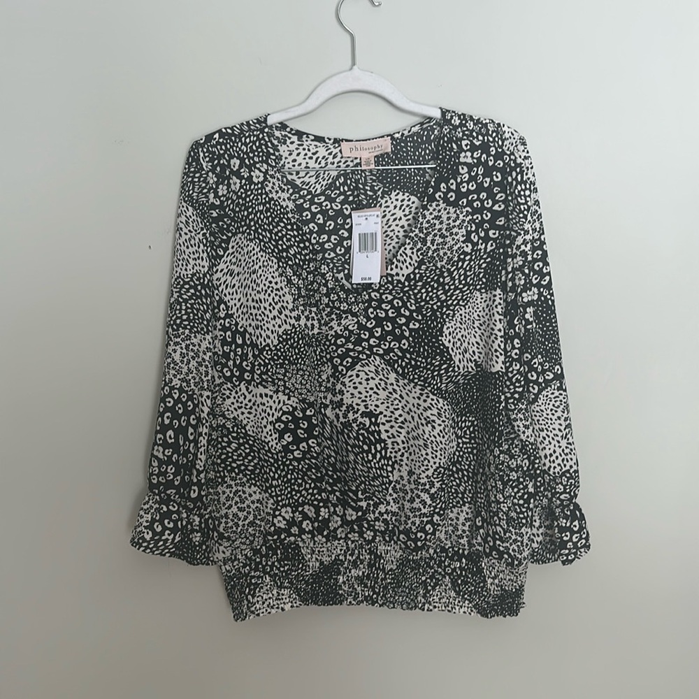 Philosophy NWT Large Black &white blouson top 3/4 sleeve vneck